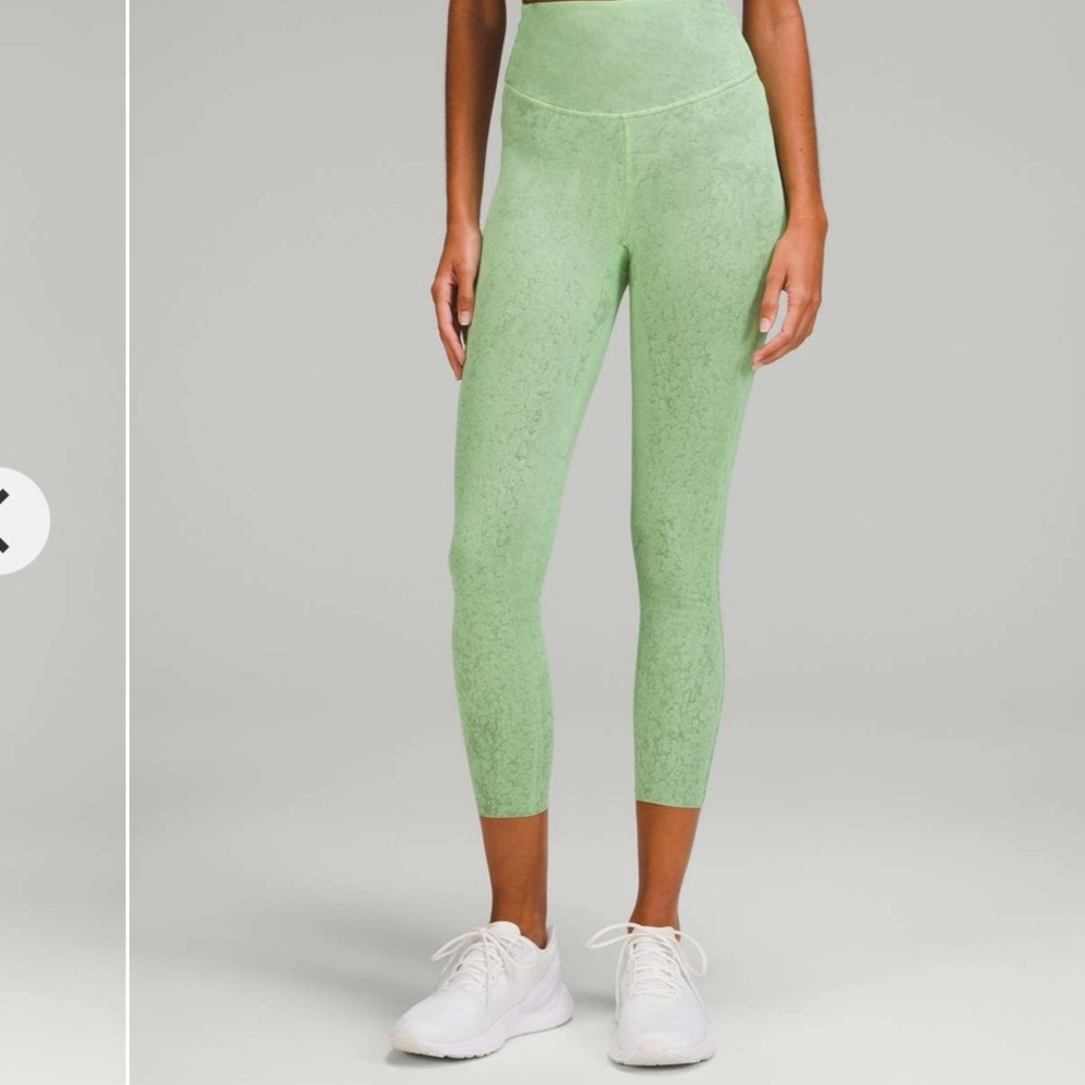 Lululemon Base Pace High-Rise Crop 23" - Picture 2 of 6